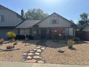 Building Photo - 1 Bedroom in Goleta