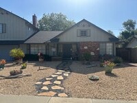 Building Photo - 1 Bedroom in Goleta