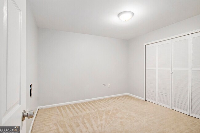 Building Photo - 2995 Wellbrook Dr