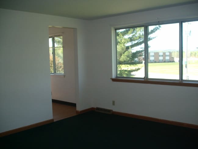 Building Photo - Birchwood Court