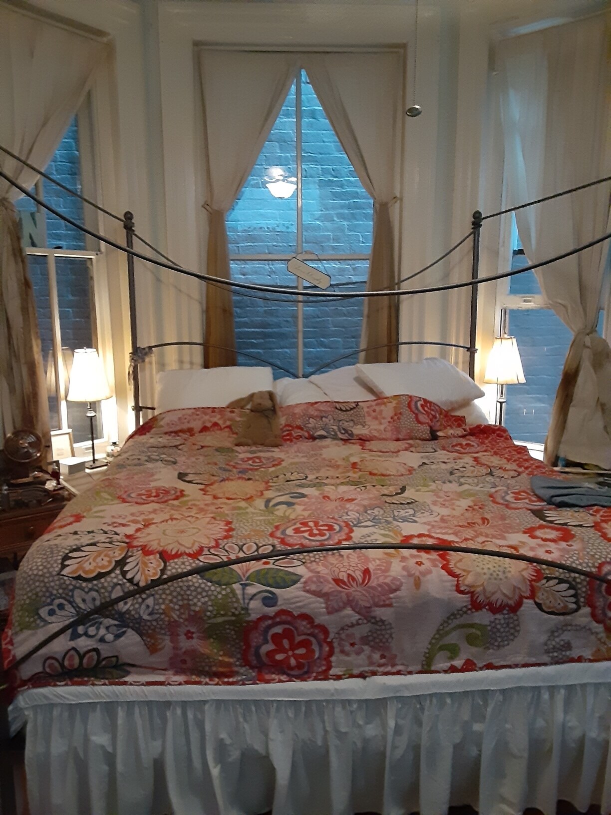 bedroom w fireplace - 1421 Grove Ave