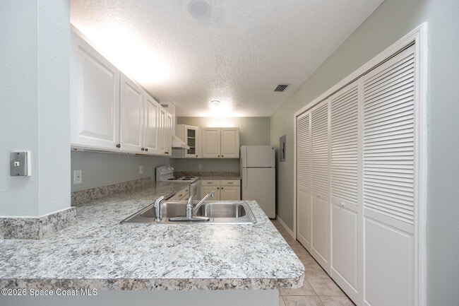 Building Photo - 1948 Quail Ridge Ct