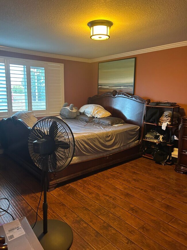 Building Photo - Spacious Home for Rent in Fountain Valley
