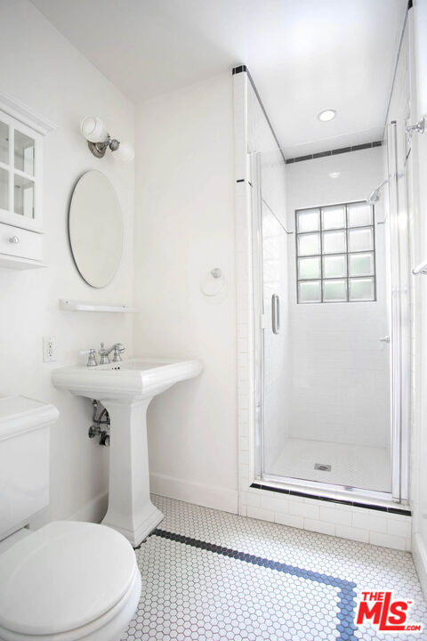 Building Photo - 1337 Westerly Terrace