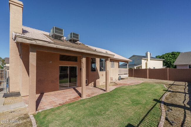 Building Photo - 6615 N 89th Ave