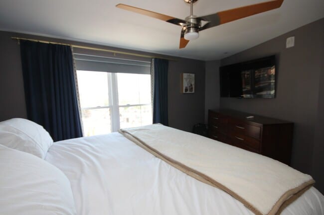 Building Photo - 25 High St