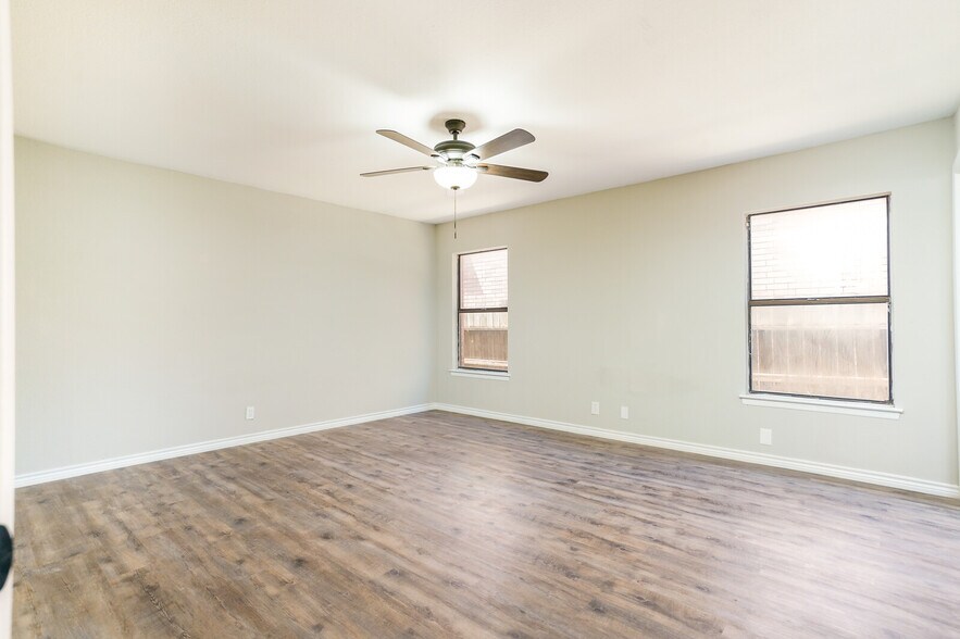 Building Photo - 11315 Morino Park