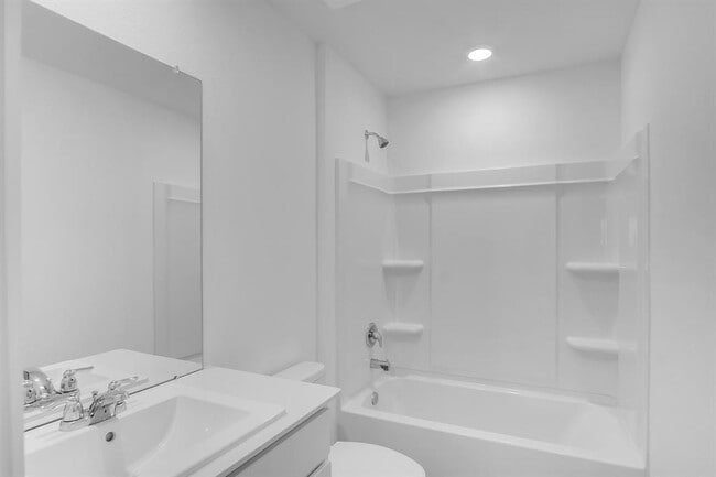 Building Photo - 220 Laura Leigh Ln