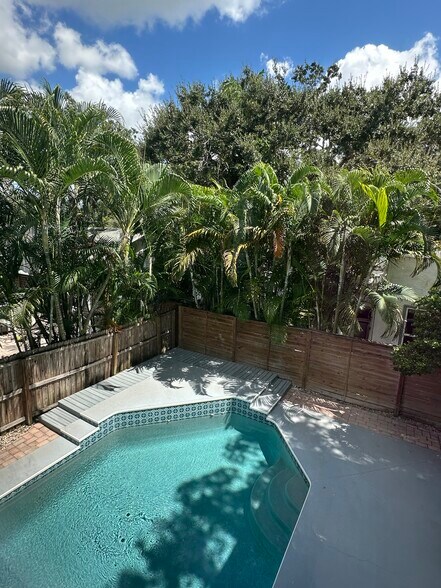 Pool View - 3403 W Granada St