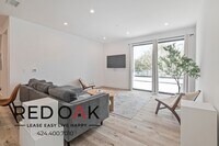 Building Photo - 3910 Kentucky Dr