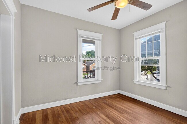 Building Photo - 1365 Louisville Ave