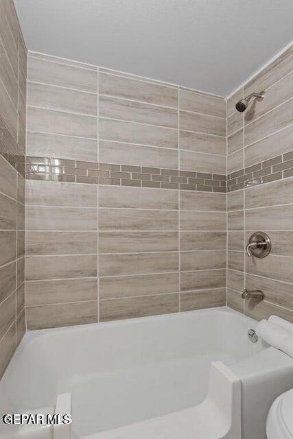 Building Photo - 6700 Escondido Dr