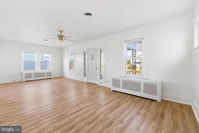 Building Photo - 140 Maddock Ave