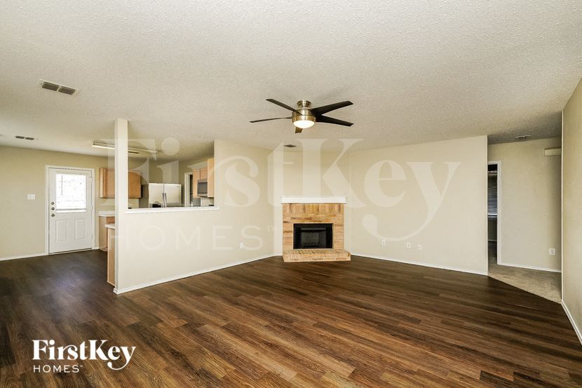 Building Photo - 508 Rocky Springs Dr