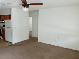 Building Photo - 231 Hibiscus St