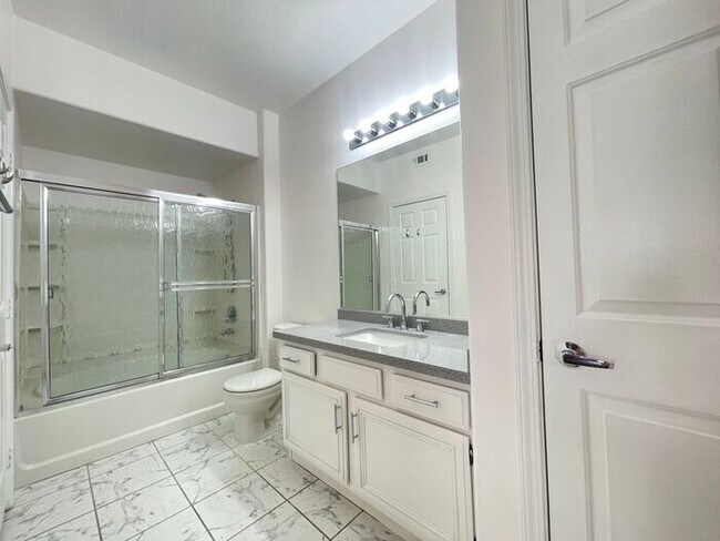 Building Photo - To schedule a viewing, call Wally Fellman at 702-493-9787