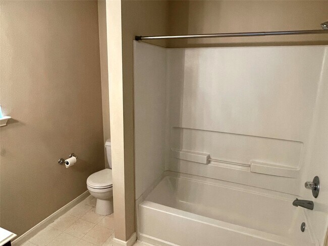 Building Photo - 29618 Evergreen Hills Dr