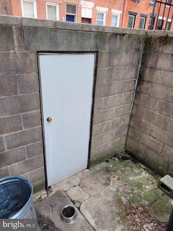 Building Photo - 2316 Poplar St