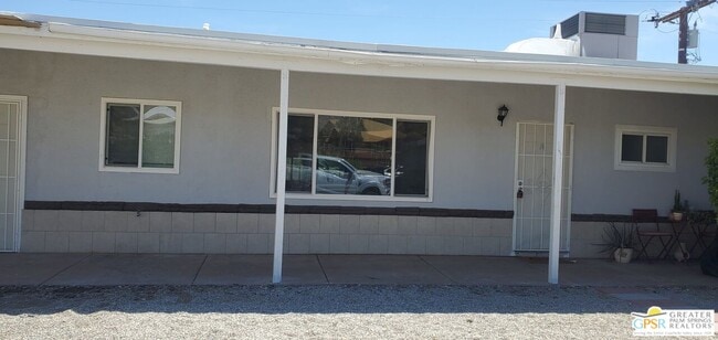 Building Photo - 66781 Vista Pl