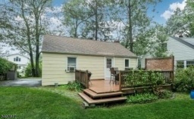 Building Photo - 41 Bellot Rd