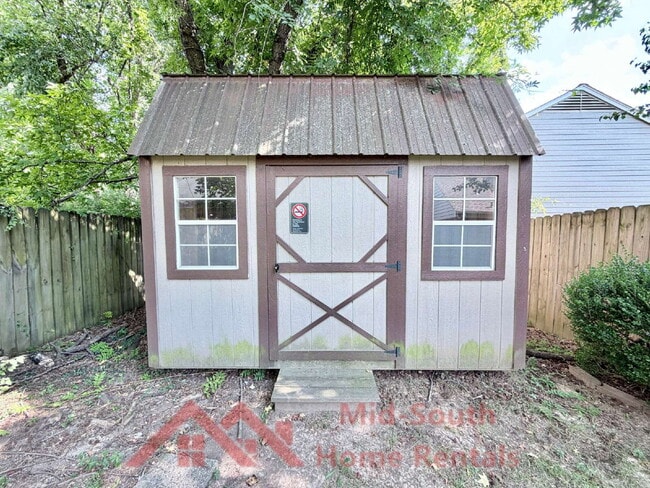 Building Photo - 8339 Honey Dew Cove