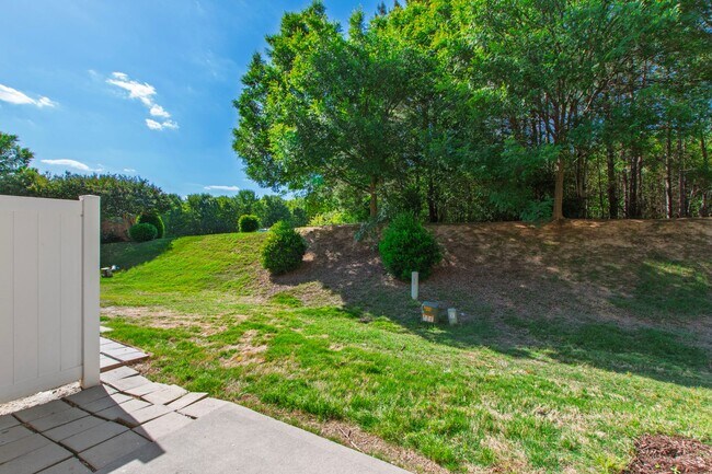 Building Photo - 4509 Middletown Dr