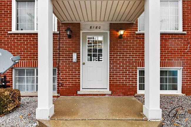 Building Photo - 1 bedroom $1095