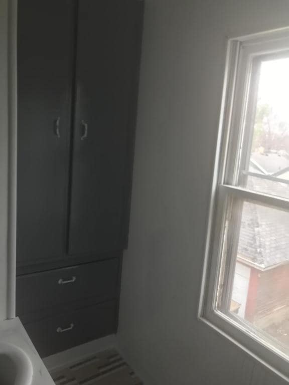 Building Photo - 614 1/2 W Stephenson St-614.5 W Stephenson