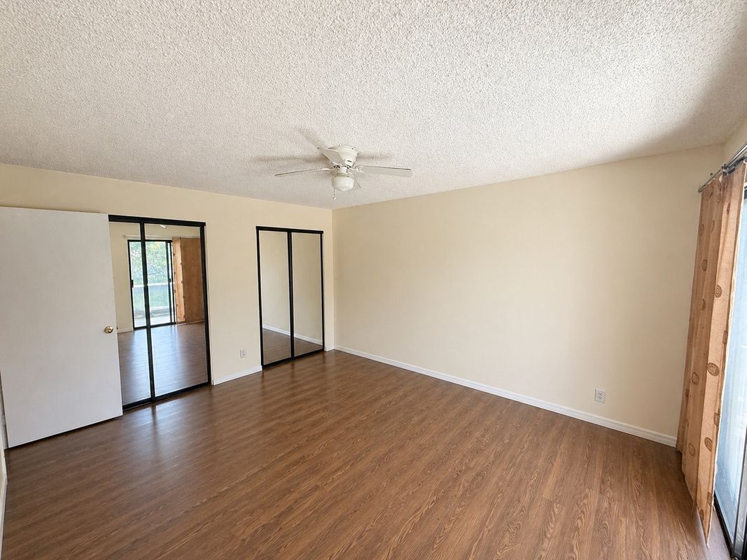 Building Photo - 9131 Burnet Ave