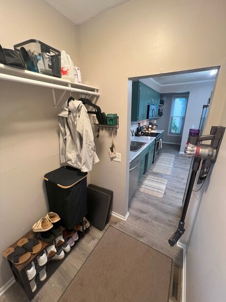 Mudroom by rear entrance - 413 19th Ave NE