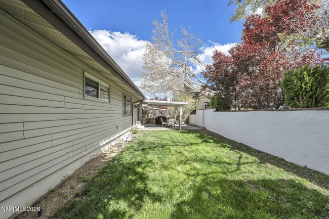 Building Photo - 1490 Foster Dr