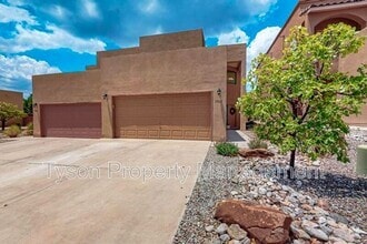 Building Photo - 5027 Sala De Tomas Dr NW