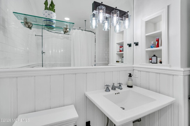 Building Photo - 24 St Nicholas Pl