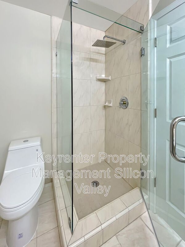 Building Photo - 1898 Meridian Ave