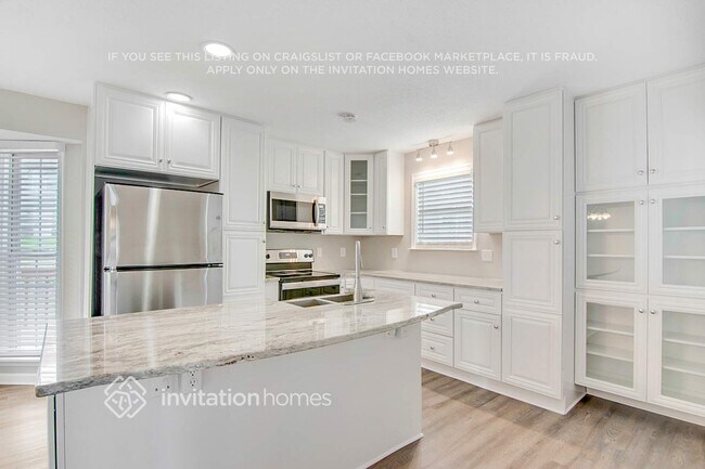 Building Photo - 201 Zircon Ln