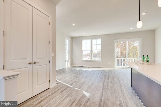 Building Photo - 1759 Autumn Maple Leaf Dr