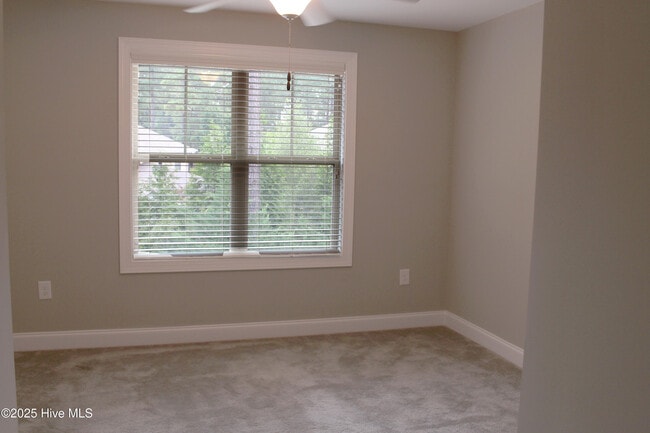 Building Photo - 16 Cypress Cir