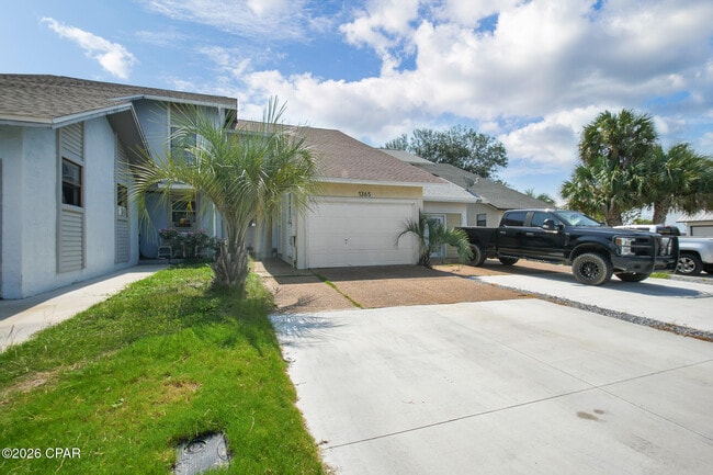 Building Photo - 1365 Capri Dr