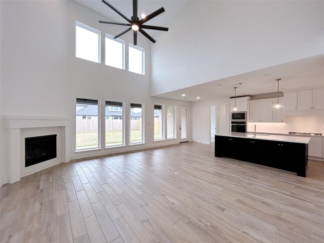 Building Photo - 29847 Longleaf Grv Ln