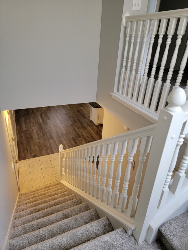 Building Photo - 2893 S Walnut Street Pike