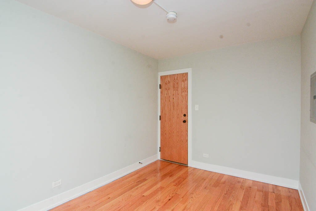 Building Photo - 2830 N Mildred Ave