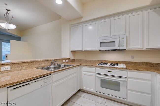 Building Photo - 38 E Serene Ave