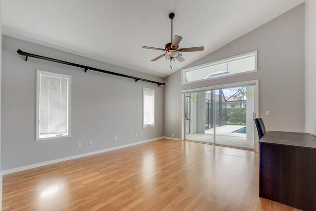 Building Photo - 8120 SE Waterway Dr