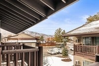 Building Photo - Modern Studio Home in Desirable Prospector...