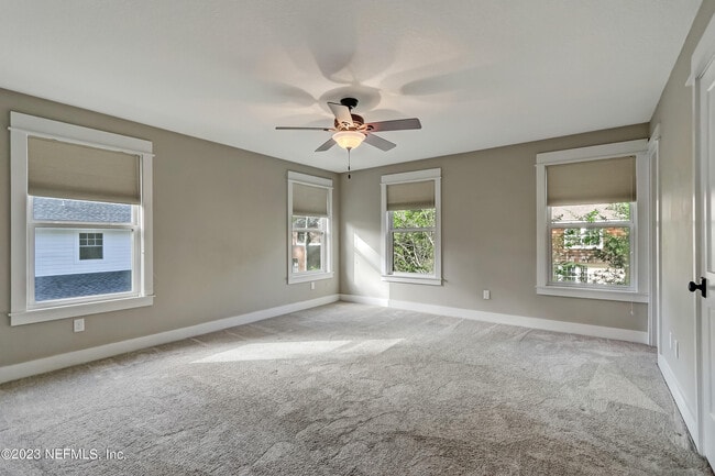 Building Photo - 1228 Willow Ct