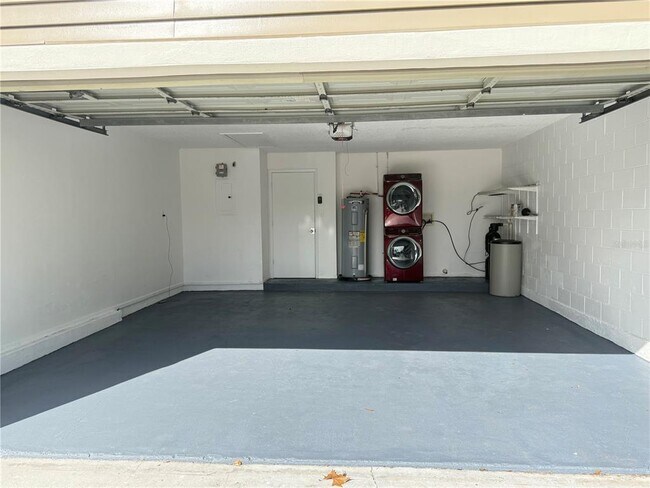 Building Photo - 1545 Wyman Cir