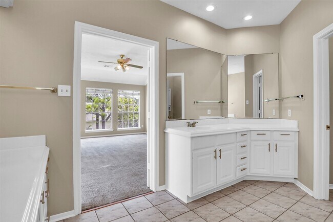 Building Photo - 4407 Magnolia Ln