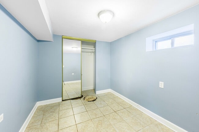 Building Photo - 5557 S Kildare Ave
