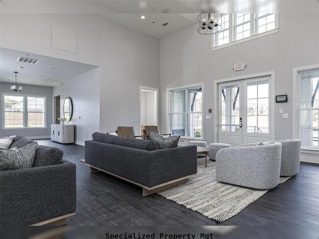 Building Photo - 1000 Claas Wy