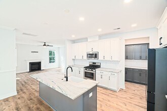 Building Photo - Spacious Lowcountry Retreat in Moncks Corner